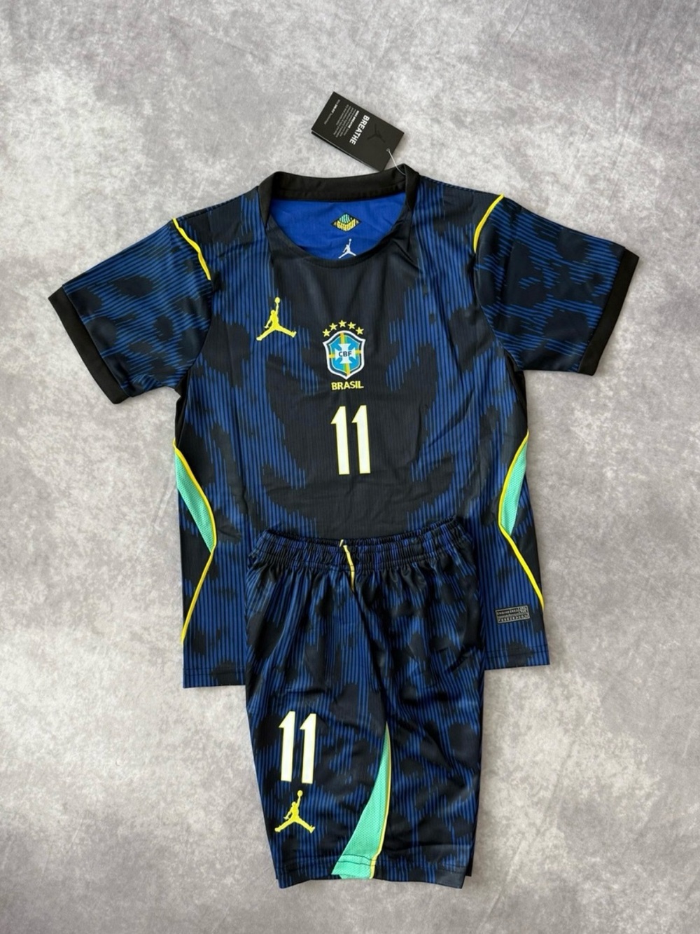 ⚽️ Raphinha #11 Brazil Jumpman World Cup Away Kids Youth Soccer Jersey Kit - Picture 2 of 3